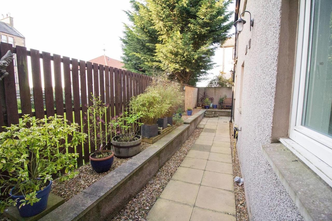 Beautiful & Private Apartment Seconds From Beach Edinburgh Exterior foto